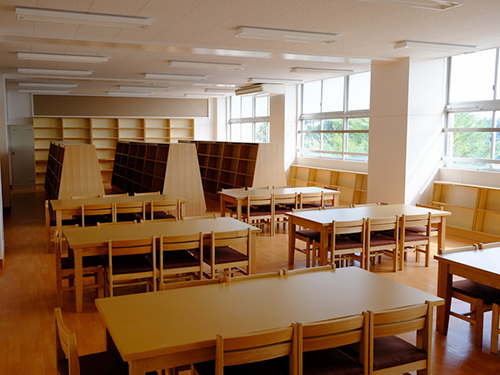 横浜市・小学校図書室　移設新設工事